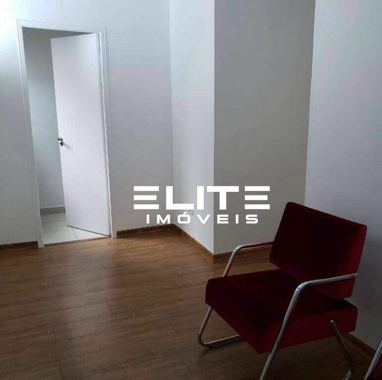 Sala à venda no Centro: 