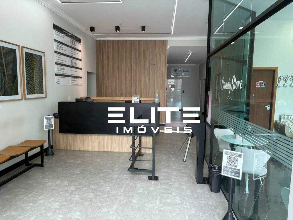 Sala à venda no Centro: 