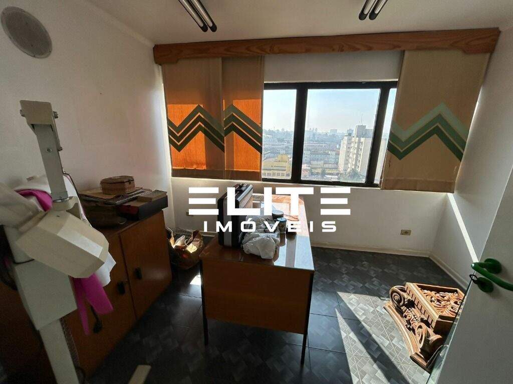 Sala à venda no Centro: 