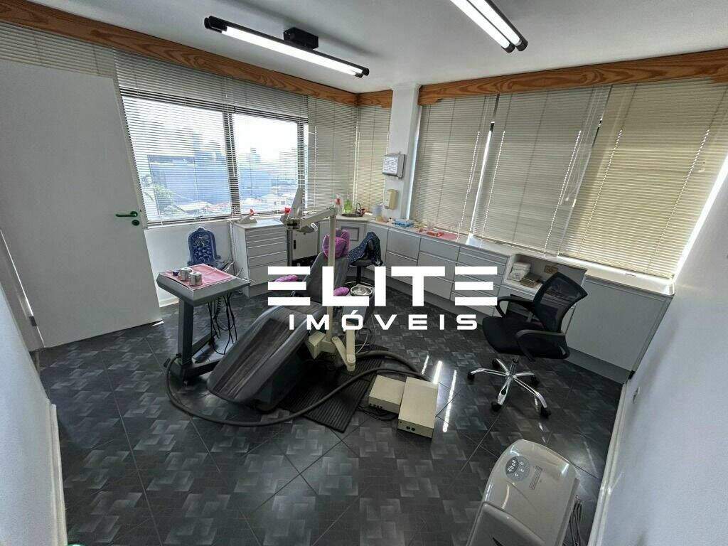 Sala à venda no Centro: 