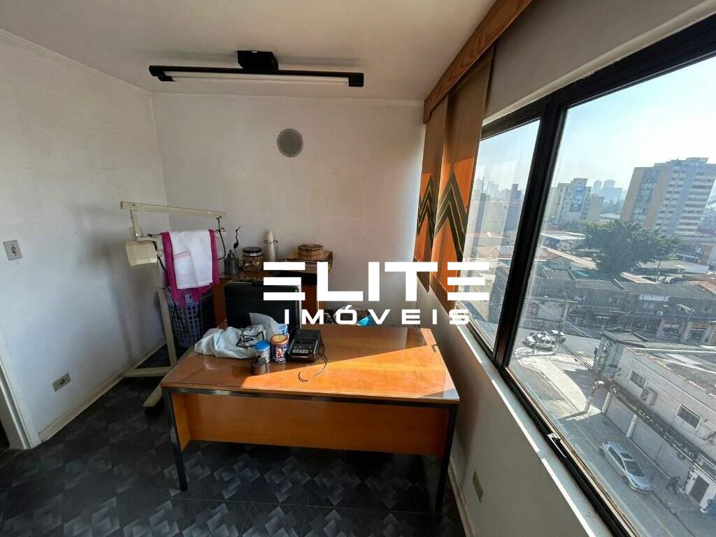 Sala à venda no Centro: 