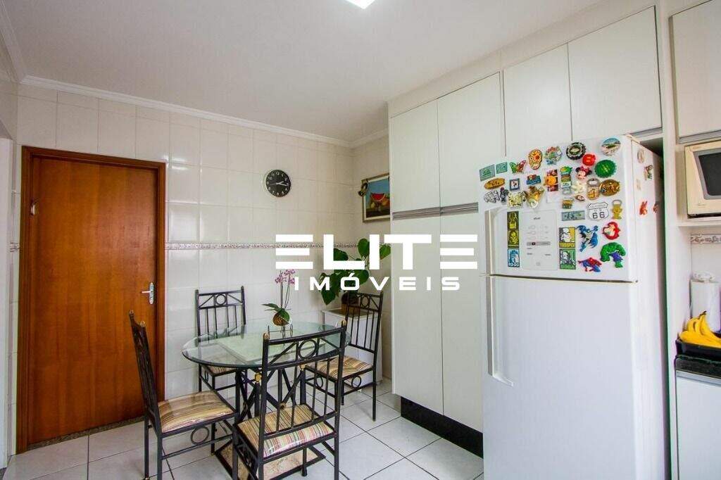 Sobrado à venda no Campestre: 