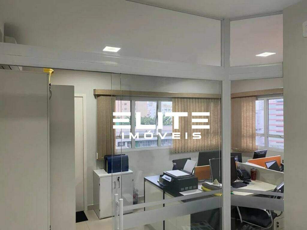 Sala à venda no Centro: 