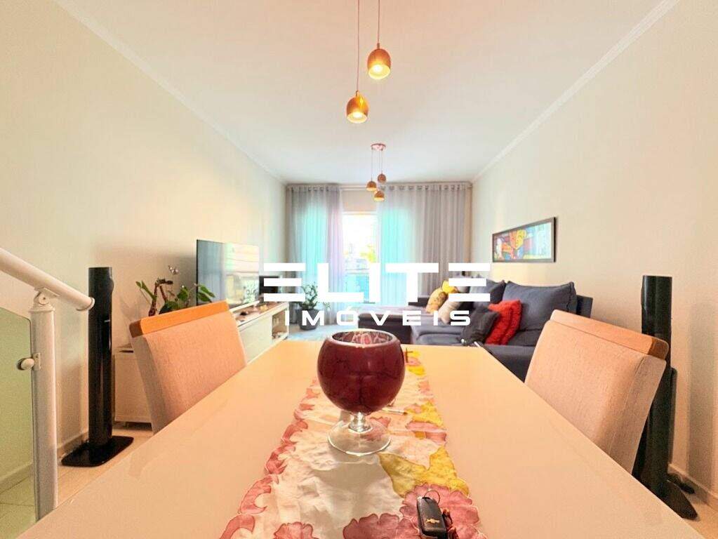 Sobrado à venda no Vila Bastos: 