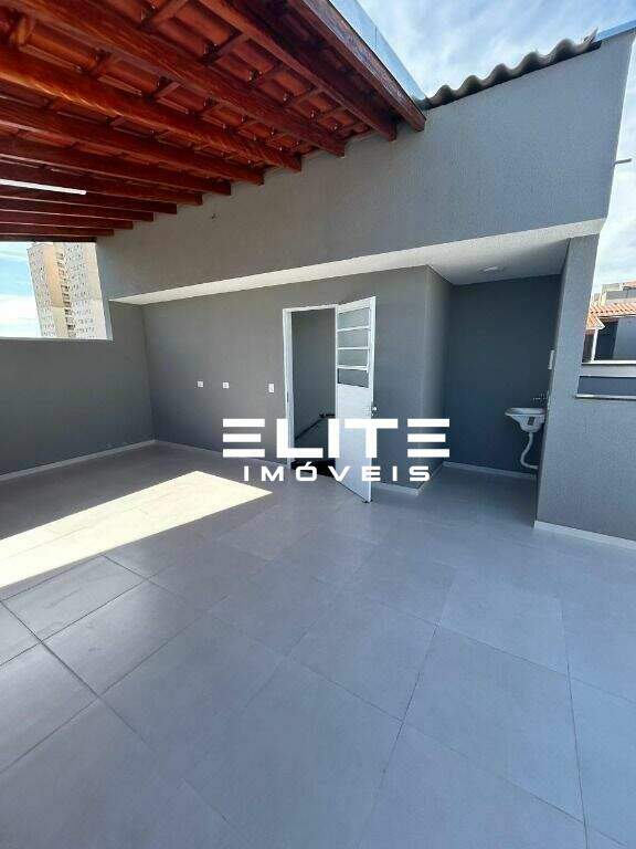 Cobertura à venda no Utinga: 