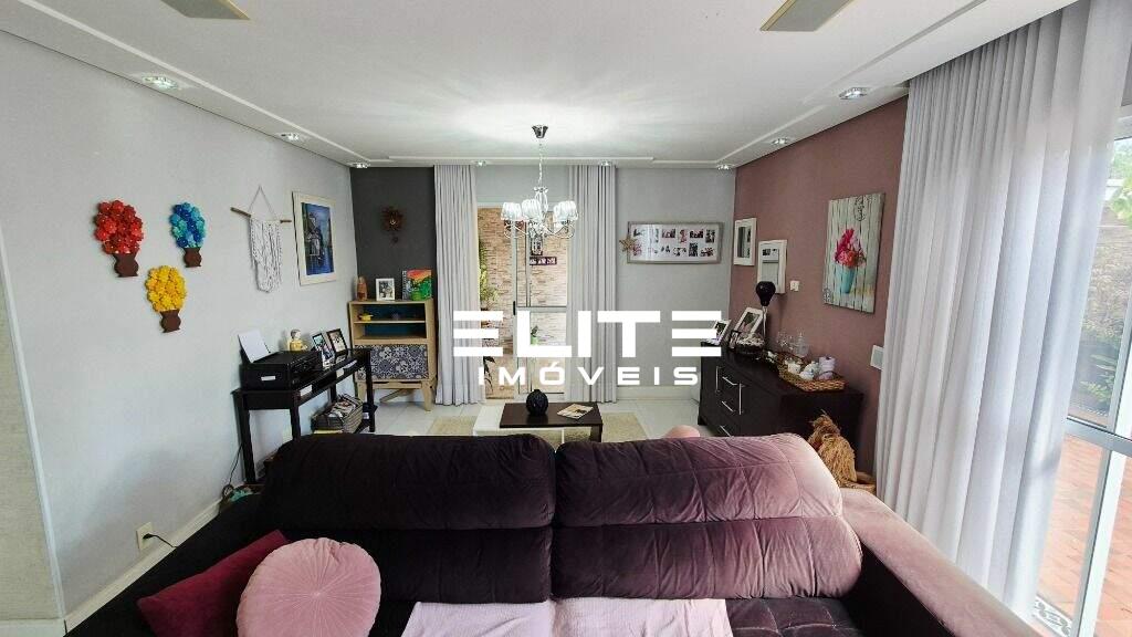 Sobrado à venda no Demarchi: 