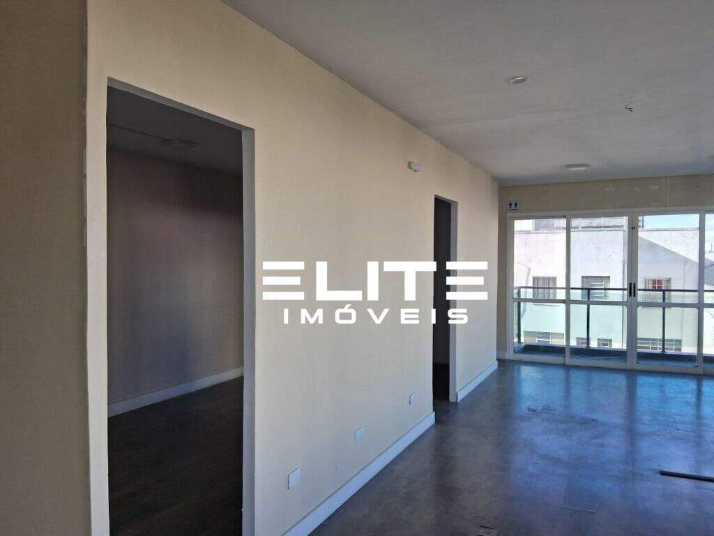 Sala à venda no Centro: 