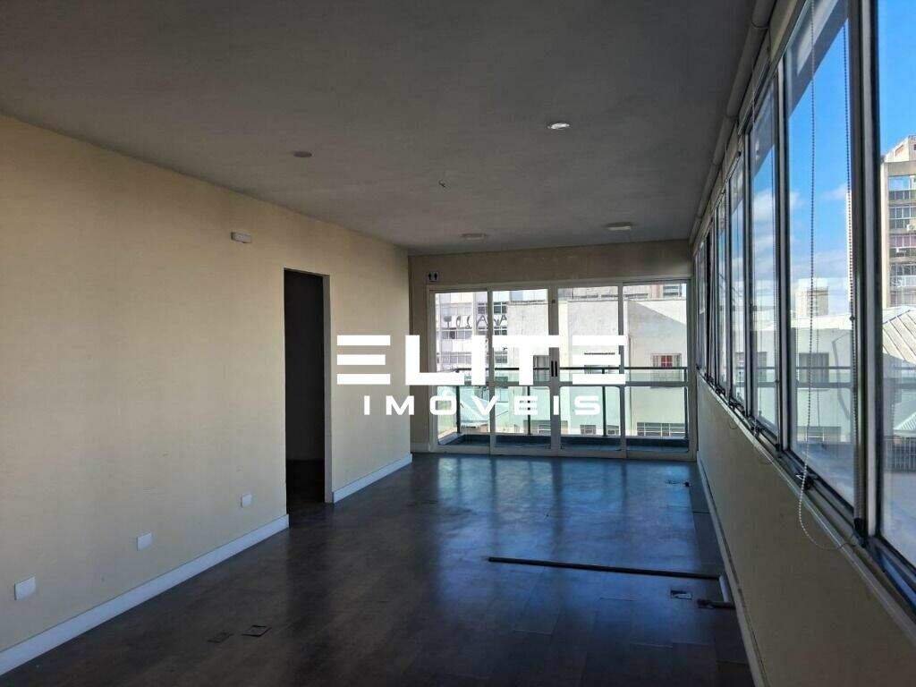 Sala à venda no Centro: 