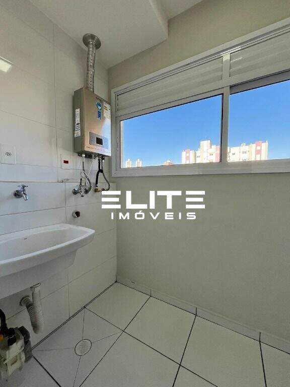 Apartamento à venda no Vila Scarpelli: 