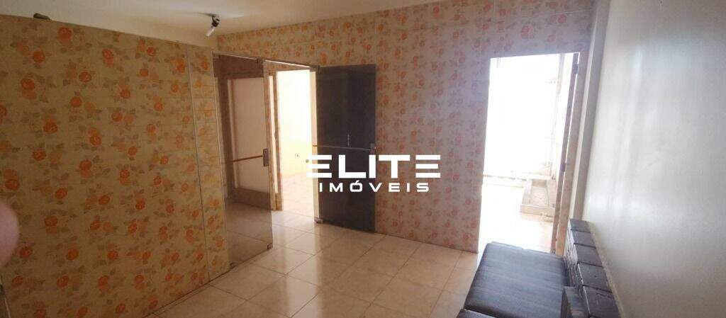 Sala à venda no Centro: 