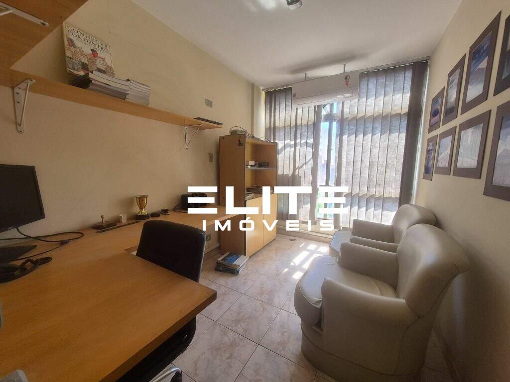 Sala à venda no Centro: 