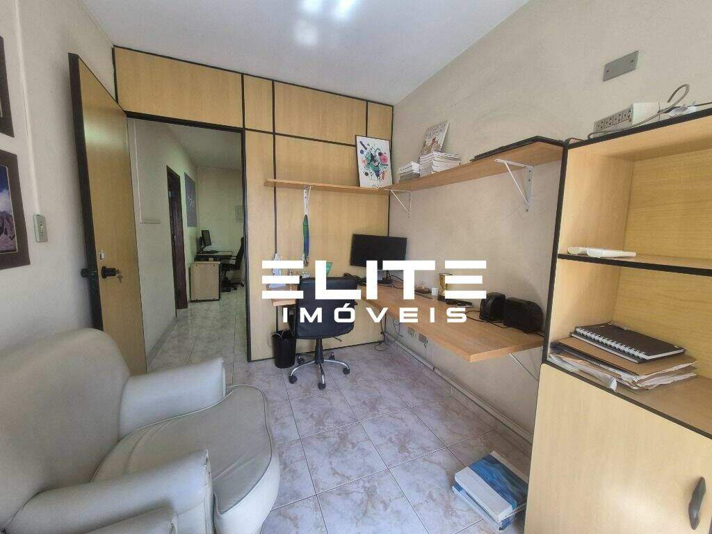 Sala à venda no Centro: 