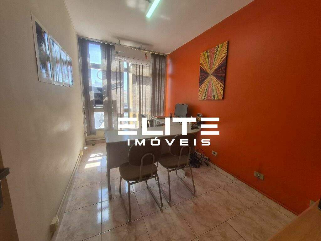 Sala à venda no Centro: 