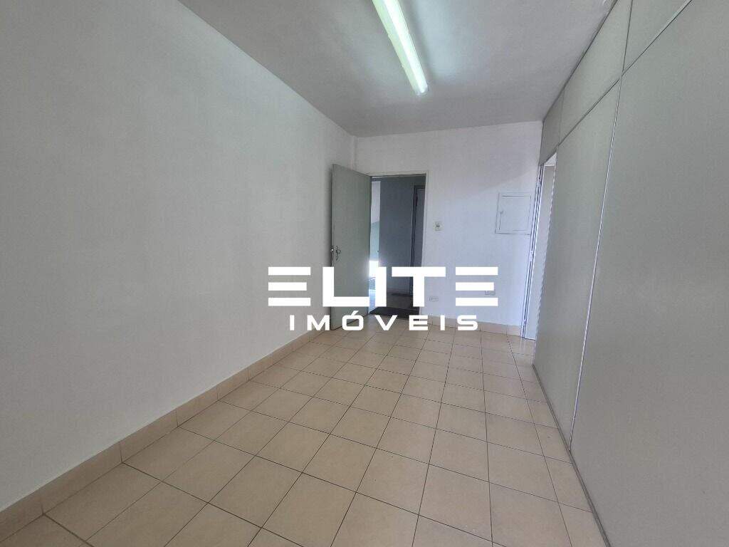 Sala à venda no Centro: 