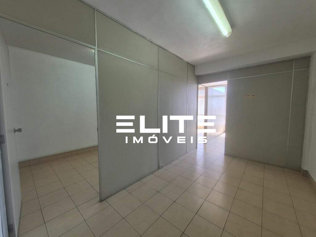 Sala à venda no Centro: 