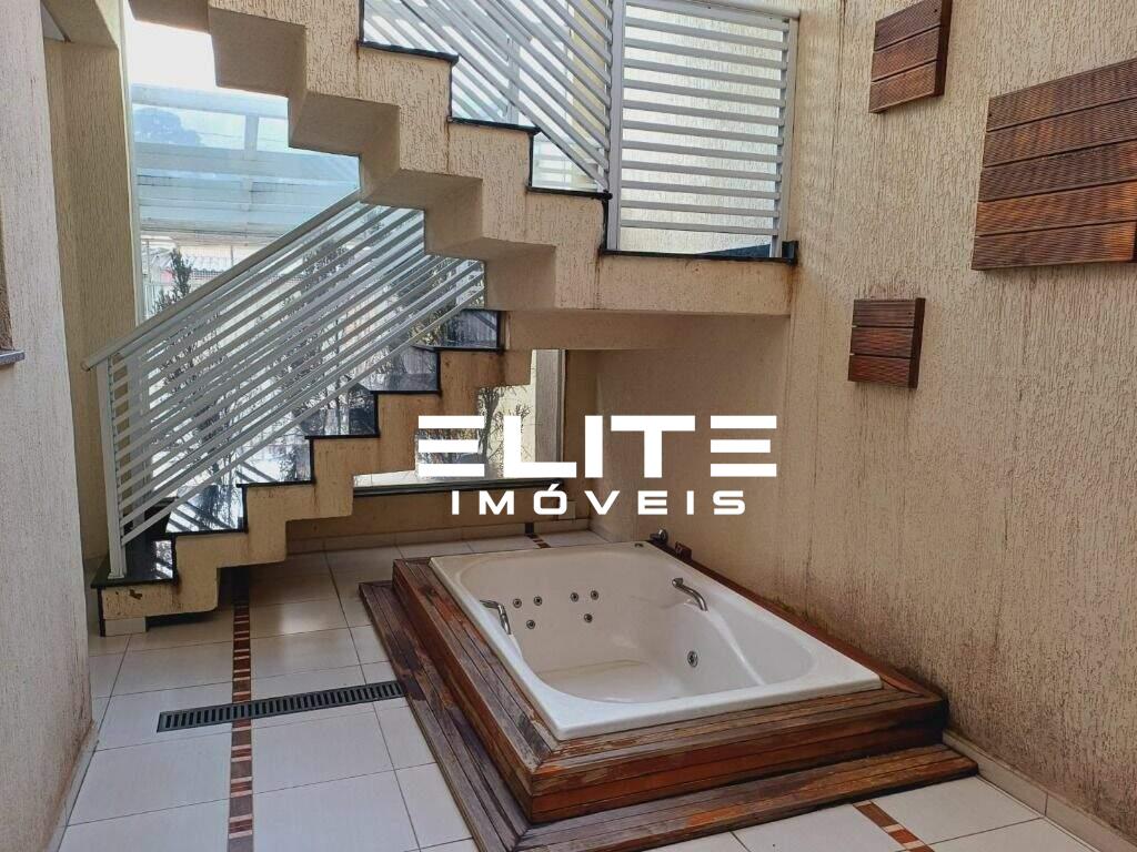 Sobrado à venda no Cerâmica: 