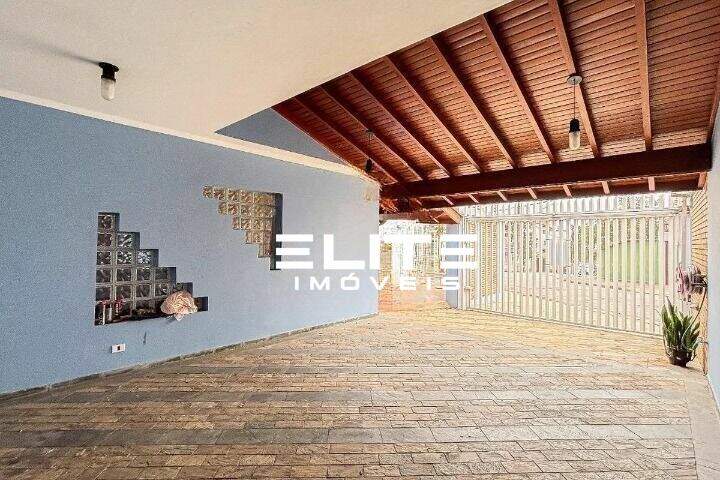 Sobrado à venda no Campestre: 