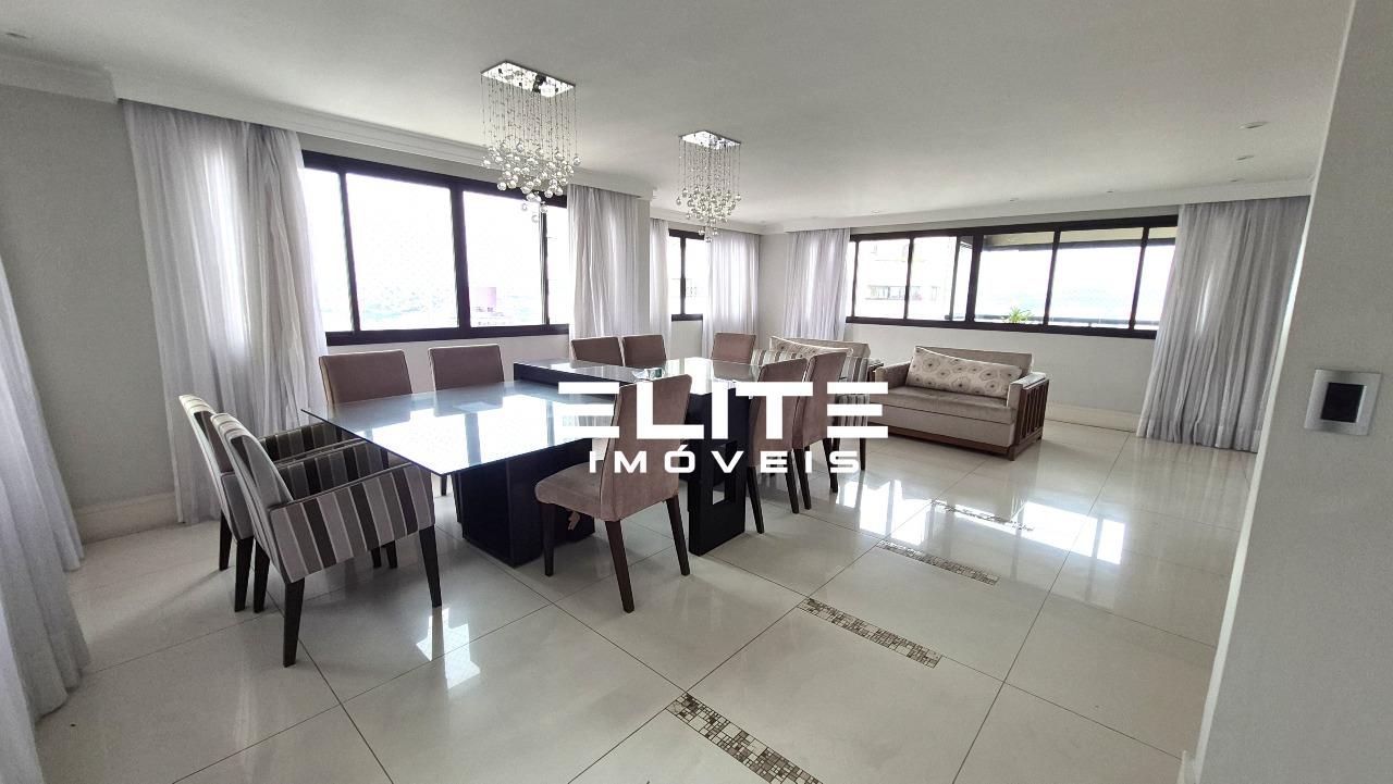 Cobertura à venda no Centro: 