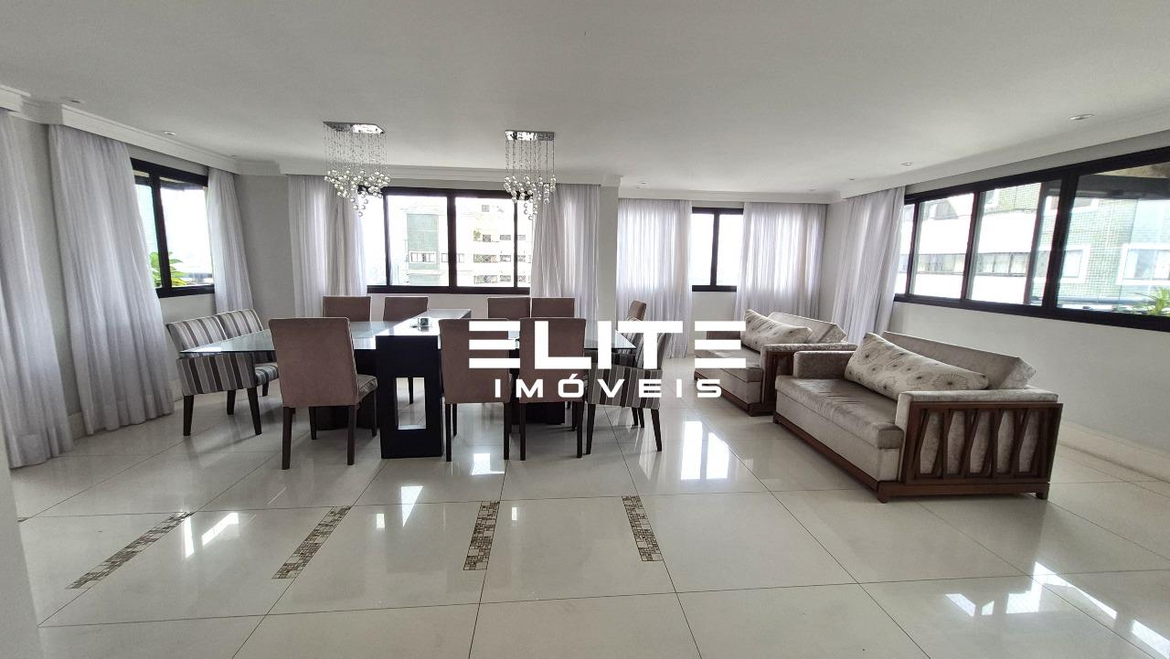 Cobertura à venda no Centro: 