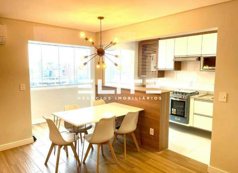 Apartamento para aluguel no Centro: 