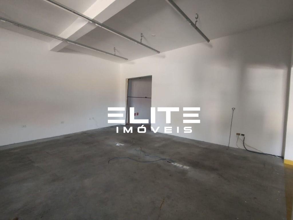 Salão para aluguel no Jardim Utinga: 