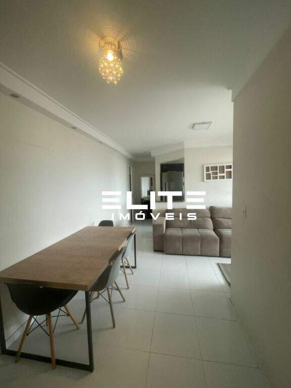 Apartamento para aluguel no Bairro Jardim: 