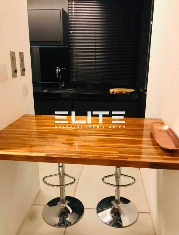 Apartamento para aluguel no Bairro Jardim: 