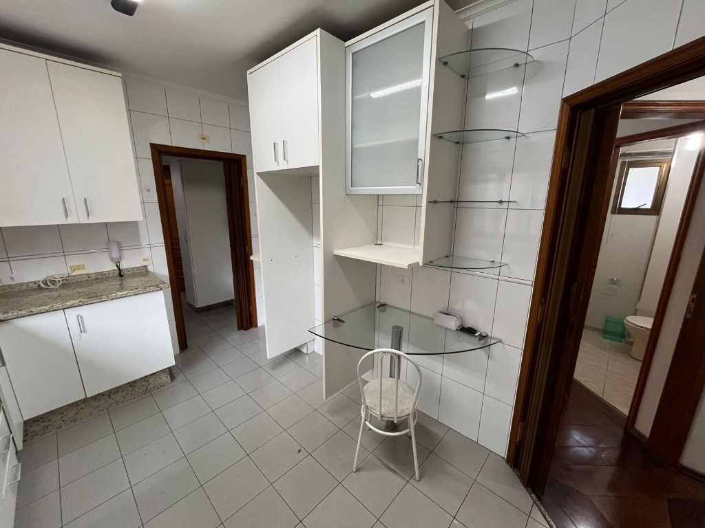 Apartamento para aluguel no Bairro Jardim: 