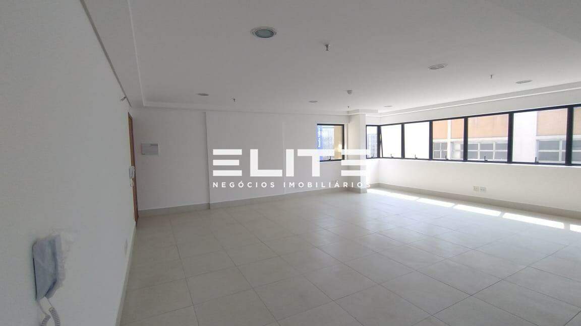 Sala para aluguel no Centro: 