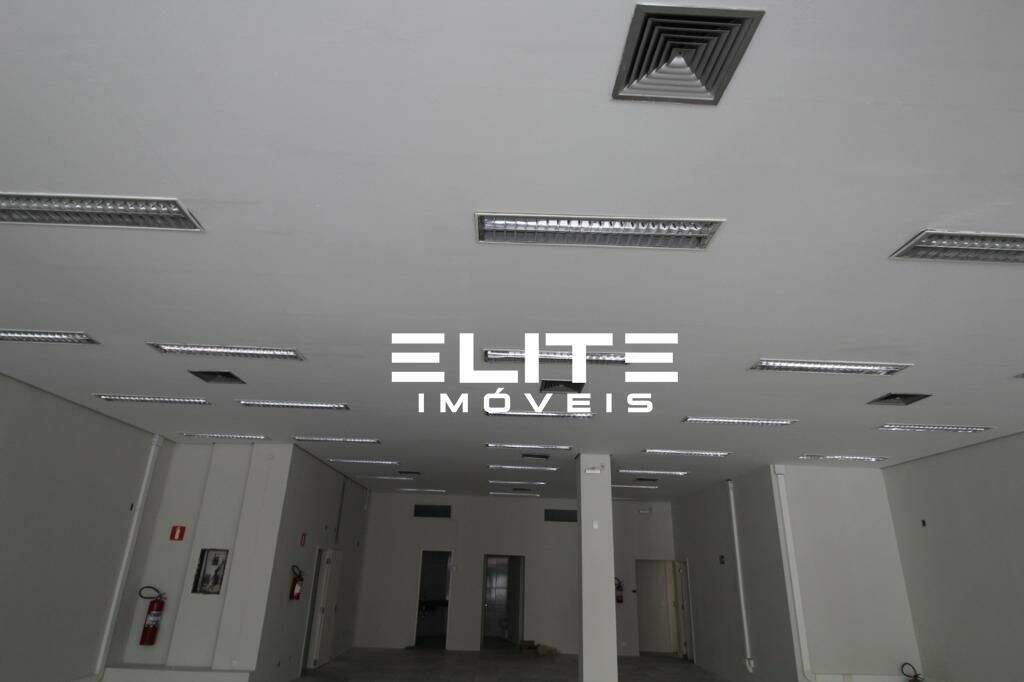 Salão para aluguel no Centro: 