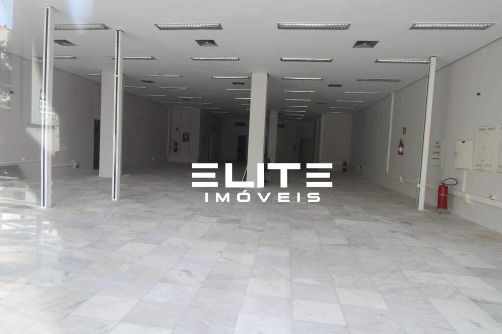 Salão para aluguel no Centro: 