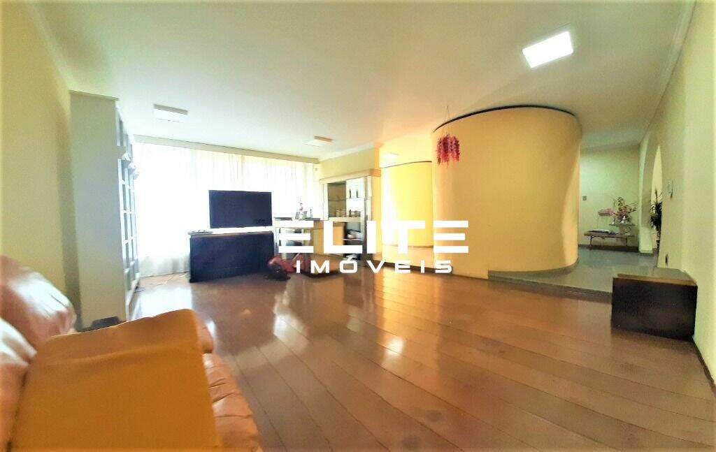 Sobrado para aluguel no Bairro Jardim: 