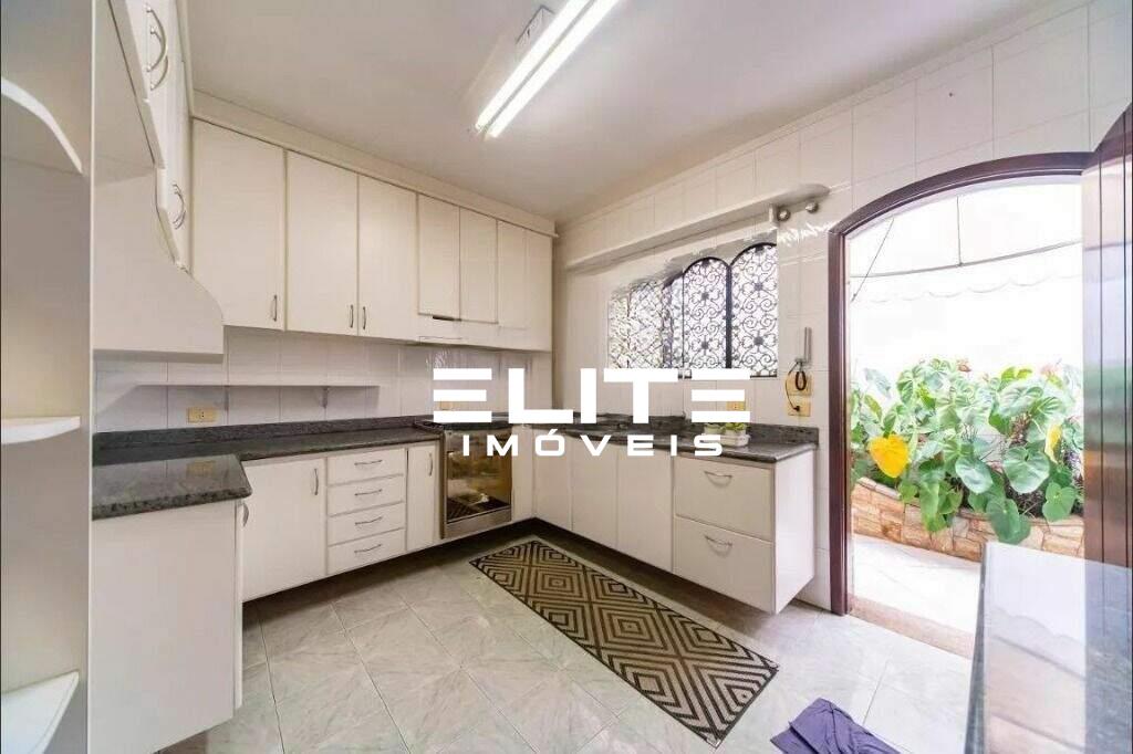 Casa Assobradada para aluguel no Bairro Jardim: 