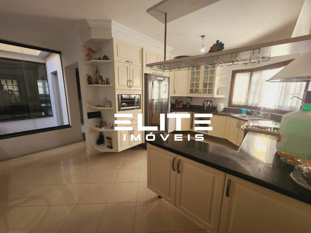 Sobrado para aluguel no Bairro Jardim: 