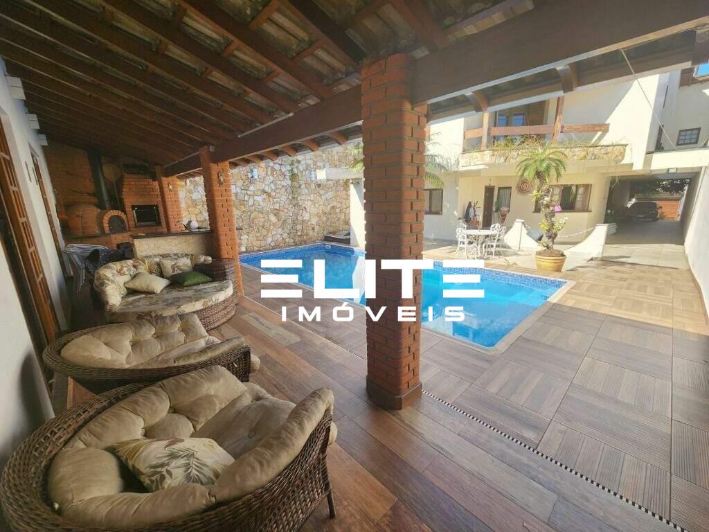 Sobrado para aluguel no Bairro Jardim: 