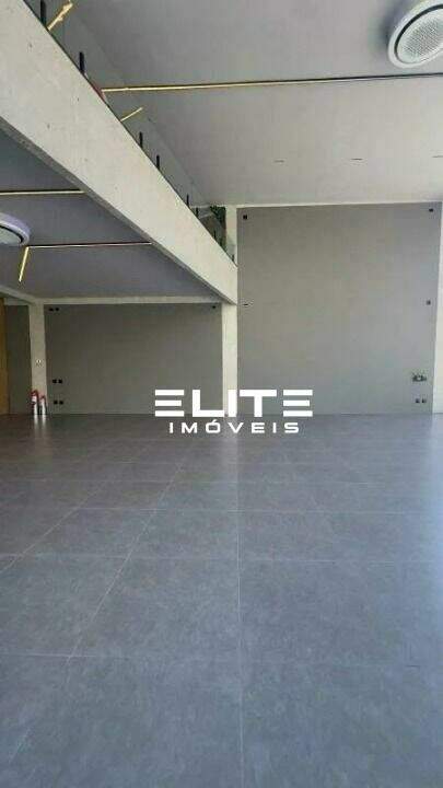 Prédio para aluguel no Centro: 