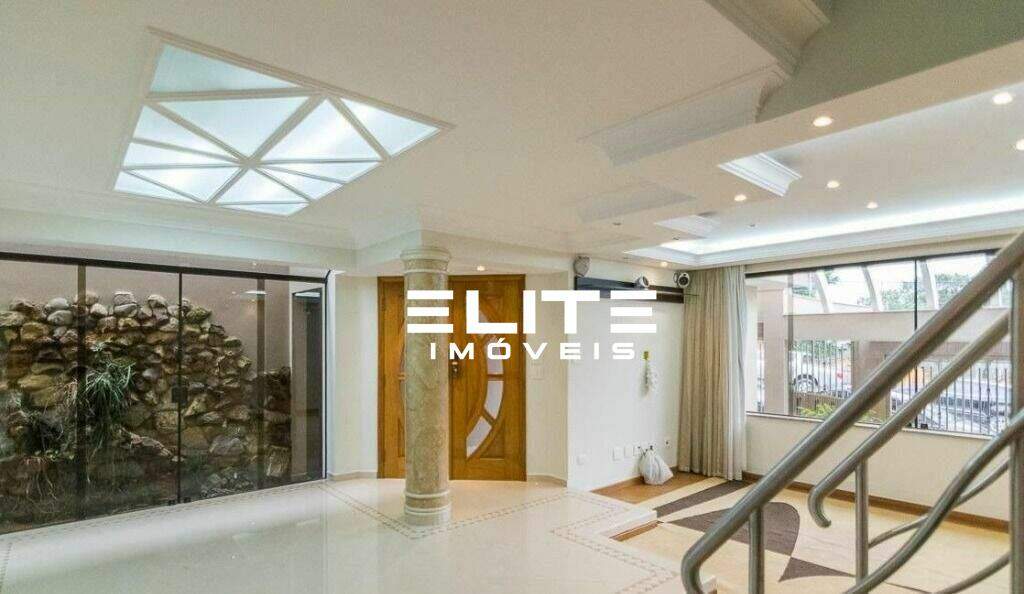 Sobrado para aluguel no Bairro Jardim: 