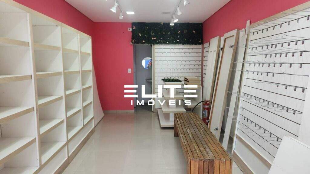 Salão para aluguel no Vila Santa Teresa: 