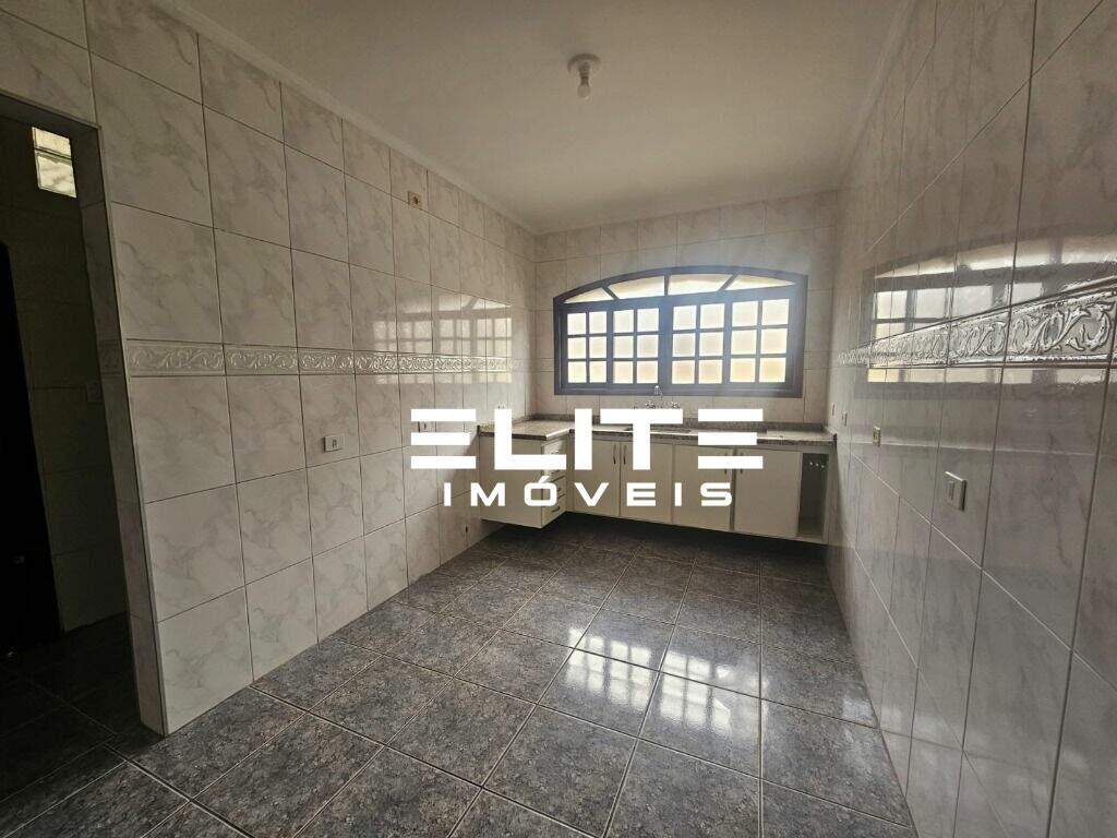 Sobrado para aluguel no Campestre: 