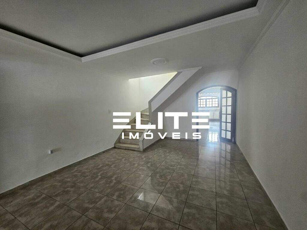 Sobrado para aluguel no Campestre: 