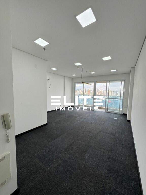 Sala para aluguel no Baeta Neves: 