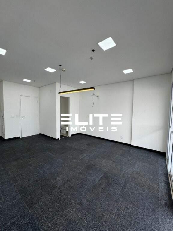 Sala para aluguel no Baeta Neves: 