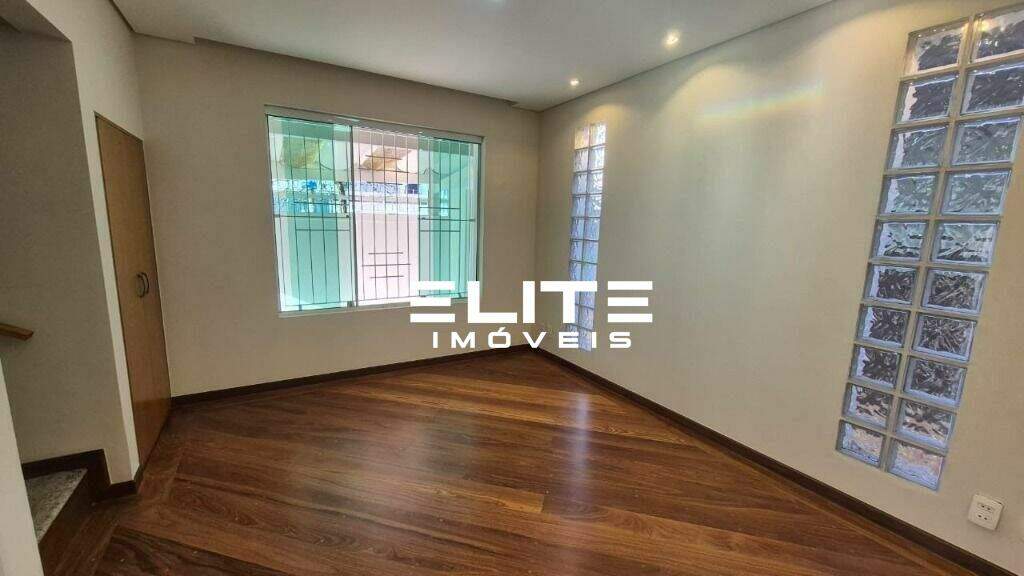 Sobrado para aluguel no Bairro Jardim: 