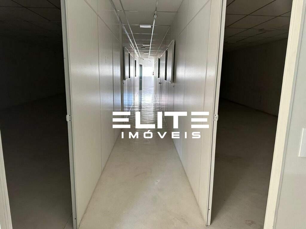 Prédio para aluguel no Centro: 