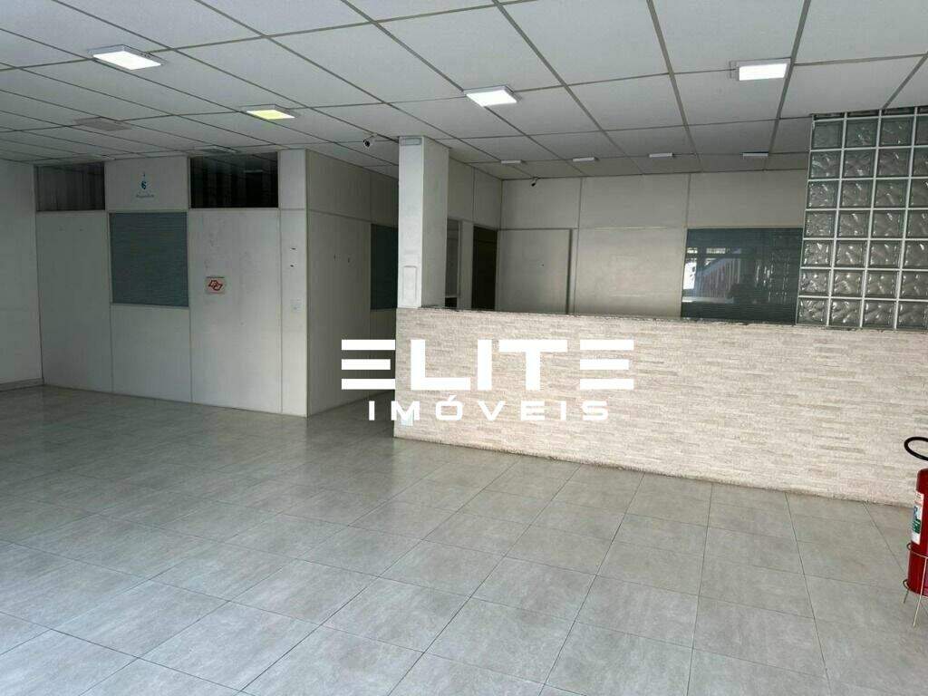 Prédio para aluguel no Centro: 