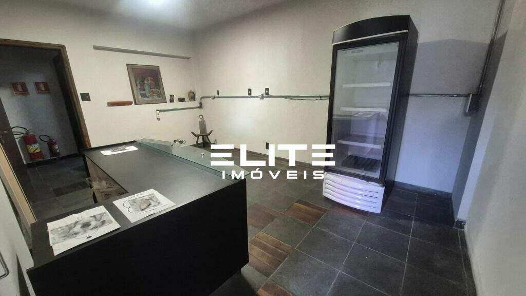 Salão para aluguel no Centro: 