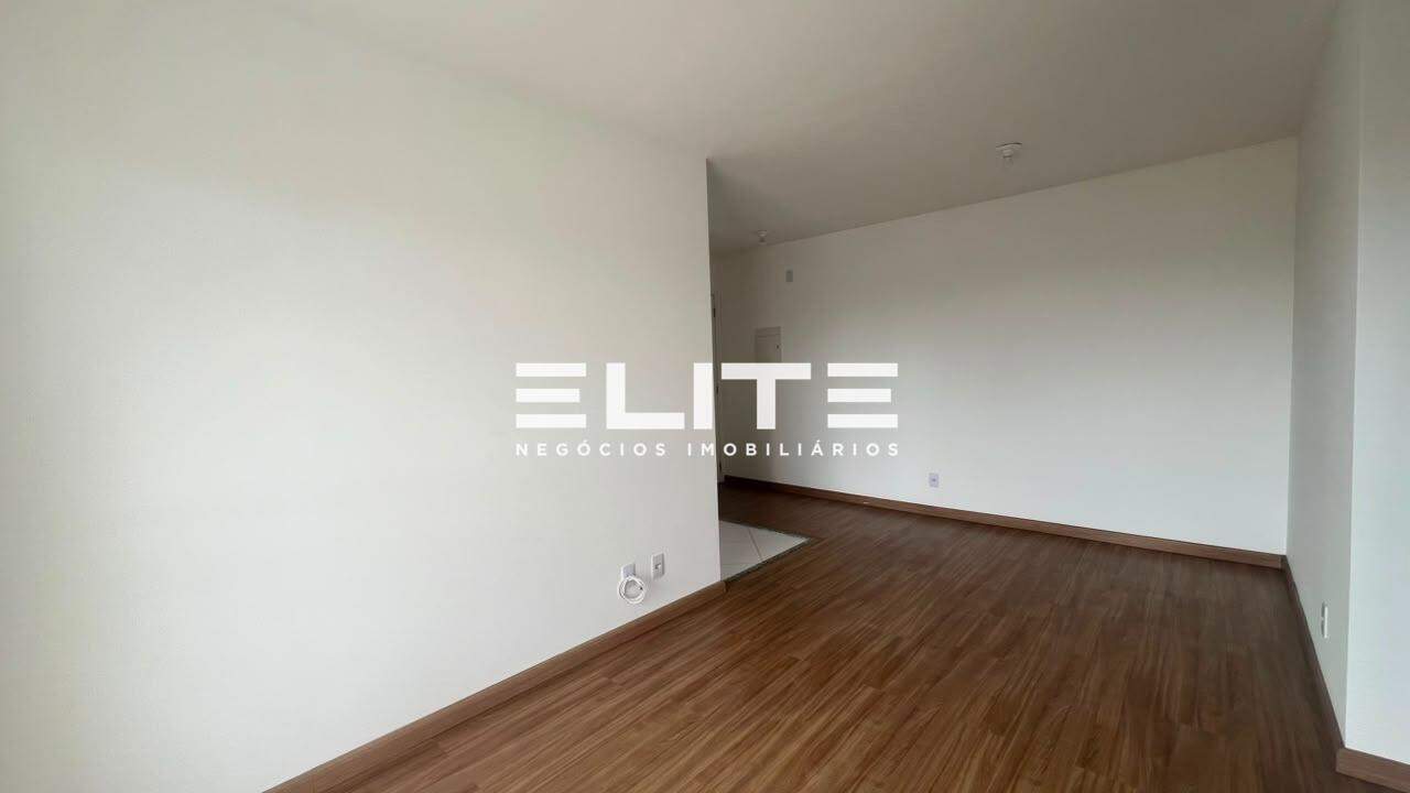 Apartamento para aluguel no Santa Teresinha: 