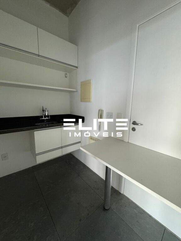 Sala para aluguel no Vila Baeta Neves: 