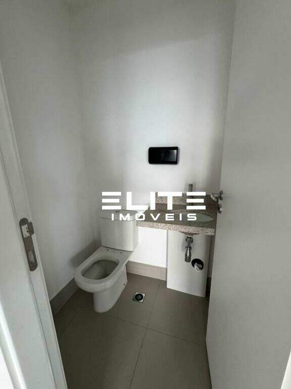 Sala para aluguel no Vila Baeta Neves: 