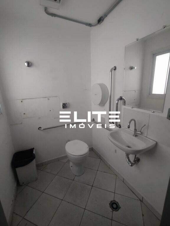 Prédio para aluguel no Centro: 